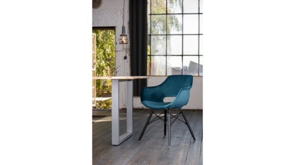 Designstühle KAWOLA Essgruppe 5-Teilig mit Esstisch Baumkante nussbaumfarben Fuß silber 160x85cm und 4x Stuhl ZAJA Velvet petrol im onlineshop kaufen