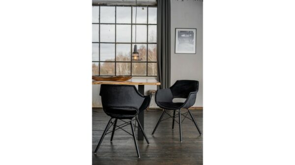 Designstühle KAWOLA Essgruppe 5-Teilig mit Esstisch Baumkante nussbaumfarben Fuß schwarz 160x85cm und 4x Stuhl ZAJA Velvet schwarz im onlineshop kaufen