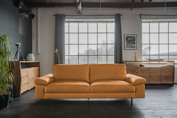 Brooklyn Loft KAWOLA Ledersofa ELVIRA 2,5 Sitzer Sofa Leder cognac im onlineshop kaufen
