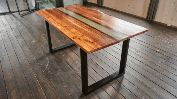 Esstische KAWOLA Tisch HARPO Esstisch Baumkante mit transparentem Epoxidharz 180x90 im onlineshop kaufen